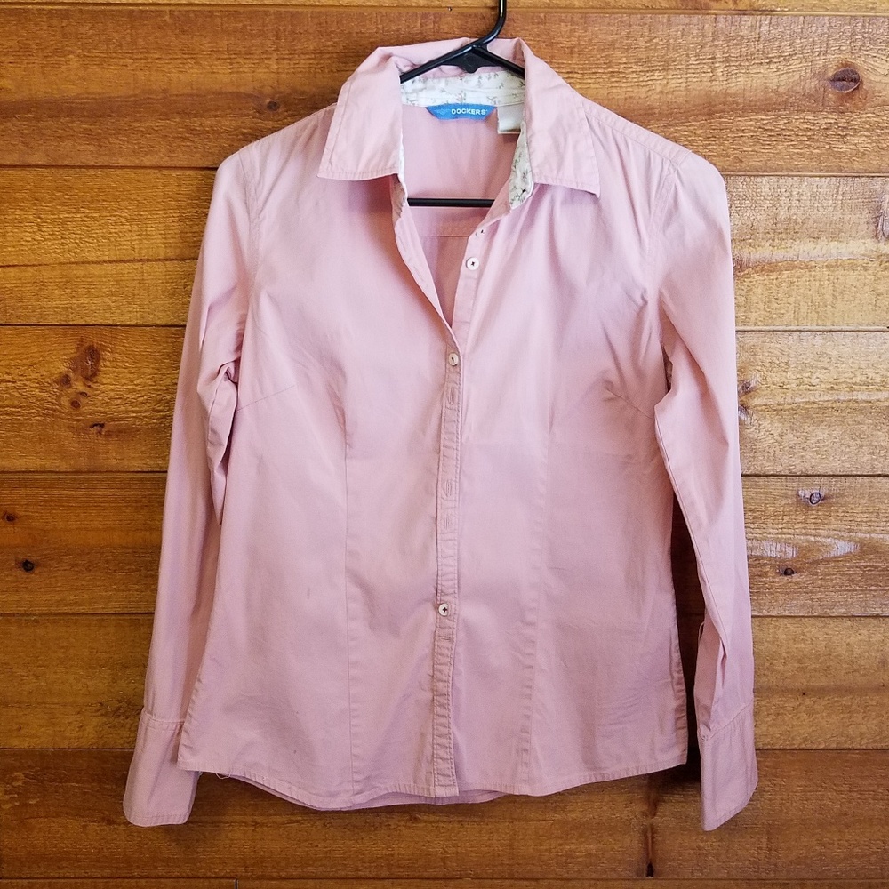 Dockers Button Up Top